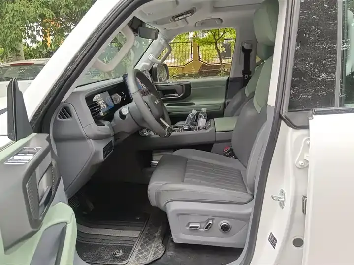 Beijing cross-country BJ40 extended range 2025 yuan environment smart version 9