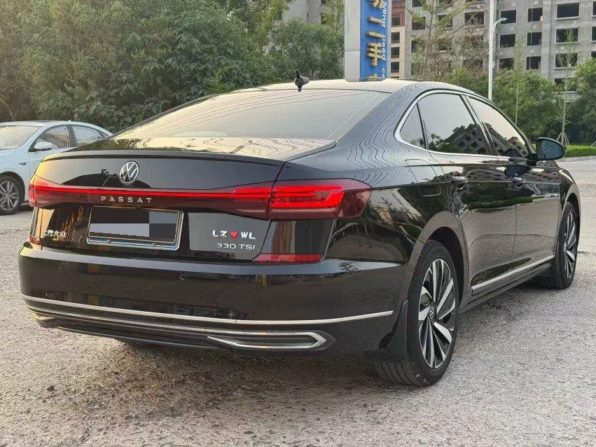 Volkswagen 2023 Passat 2.0TSI 330TSI Star Elite Edition (Modified) Automatic Gear 8
