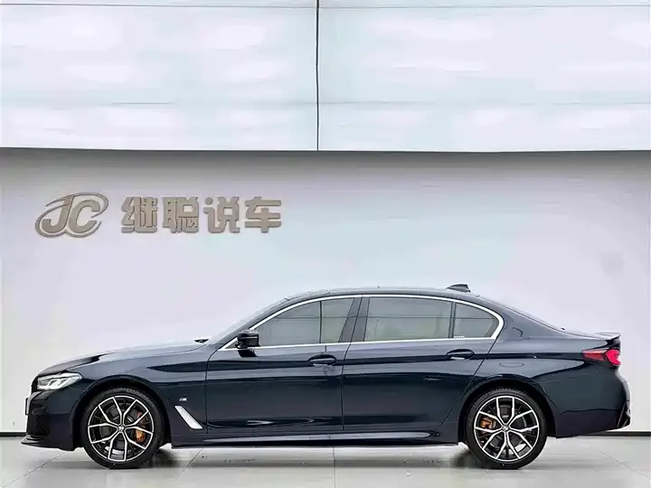 BMW 5 Series 2022 Modified 3 530Li Exclusive M Sports Suit 3