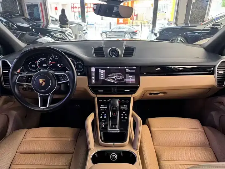 Cayenne 2019 Cayenne 3.0T 8