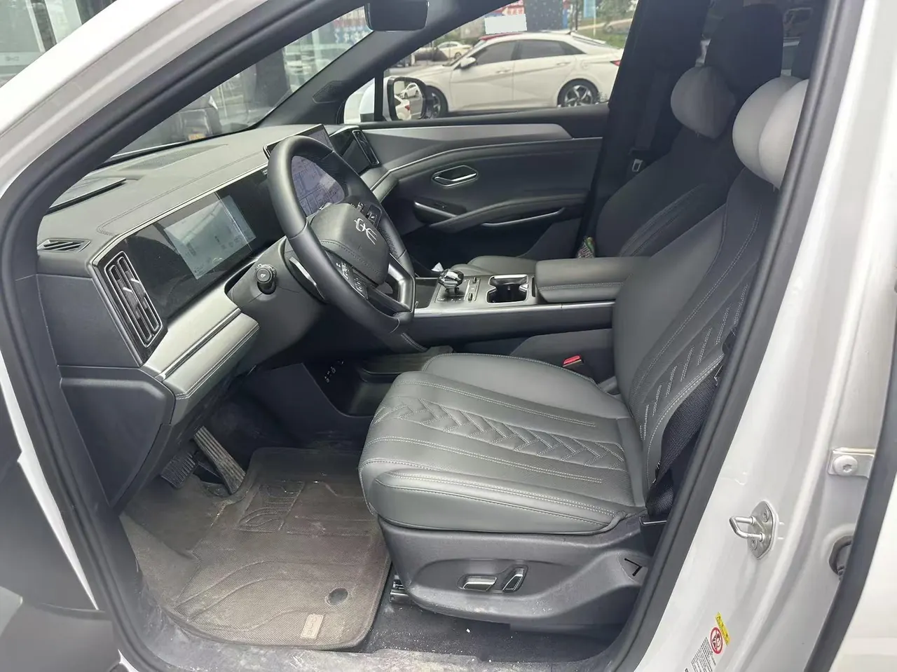 BYD Song Pro New Energy 2025 Song Pro DM-i 1.5 Stepless 115KM Exceed Automatic Gear 6