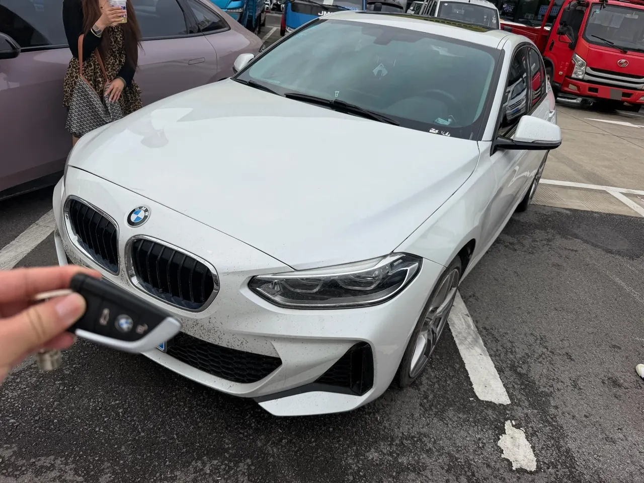 Open image lightbox: BMW 1 Series 2020 125i 2.0T Leading M Sports Suit Automatic Gear