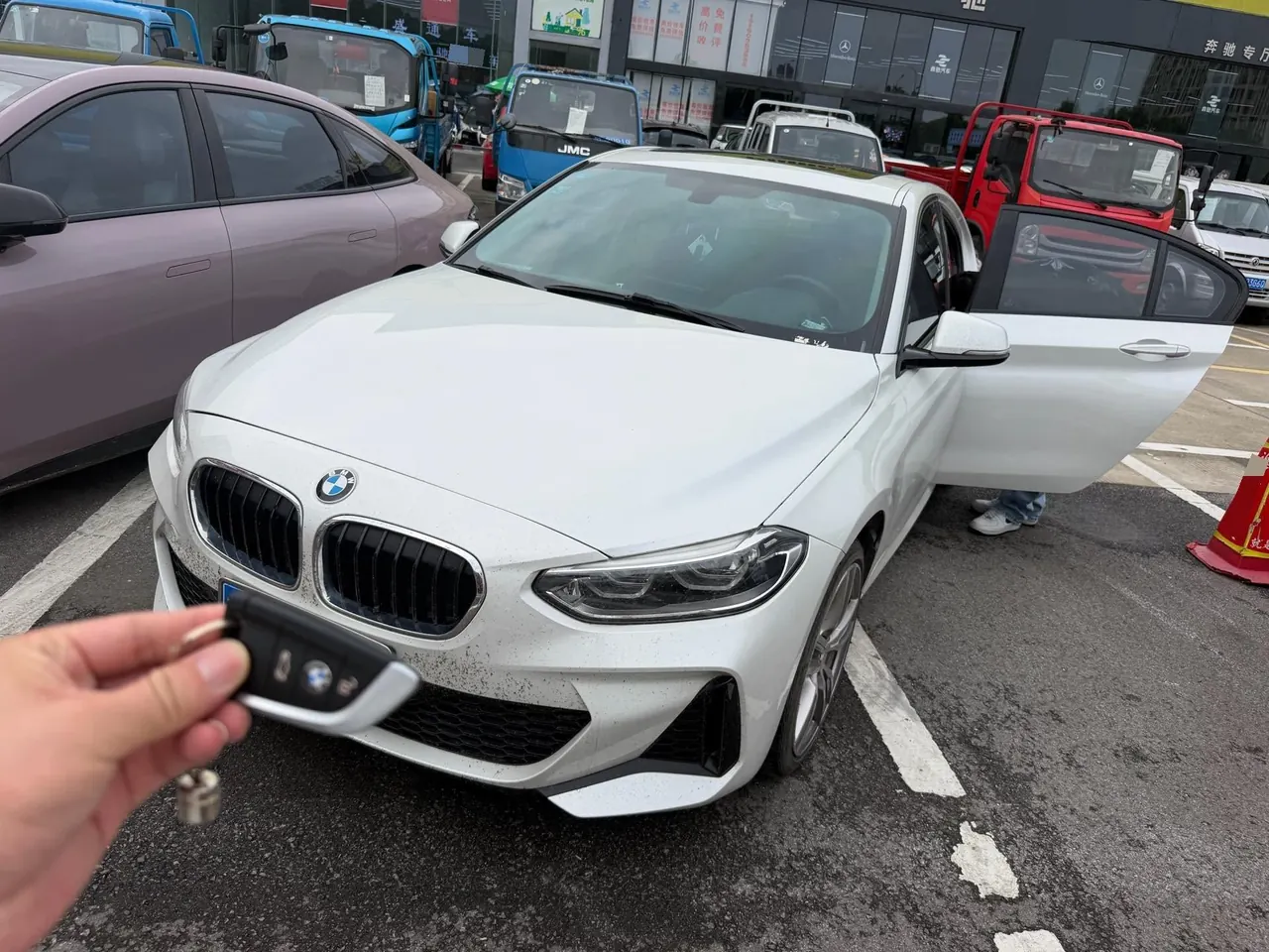 BMW 1 Series 2020 125i 2.0T Leading M Sports Suit Automatic Gear 2