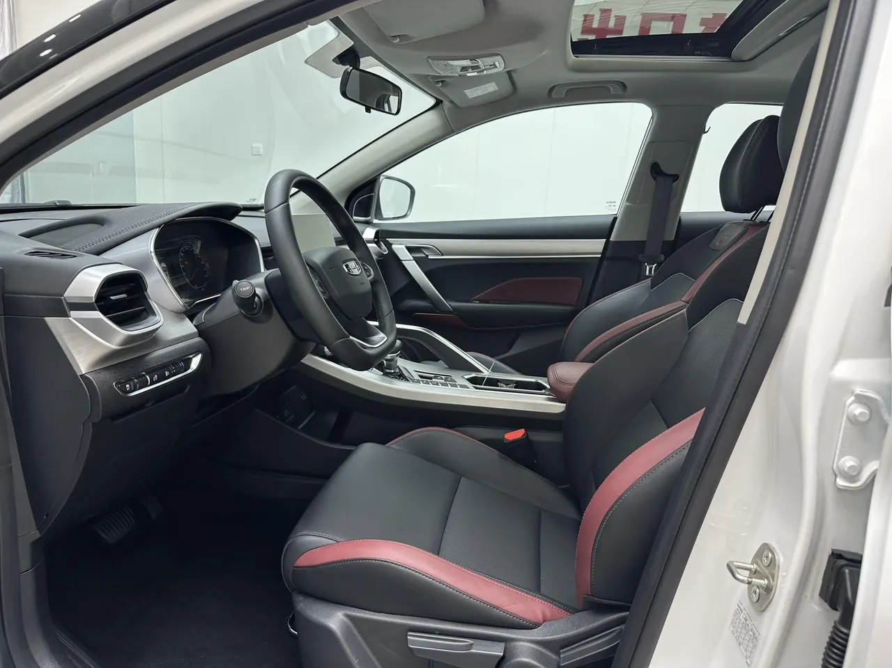 Geely 2021 Plantronics 1.4T Diamond Edition Automatic Gear 3