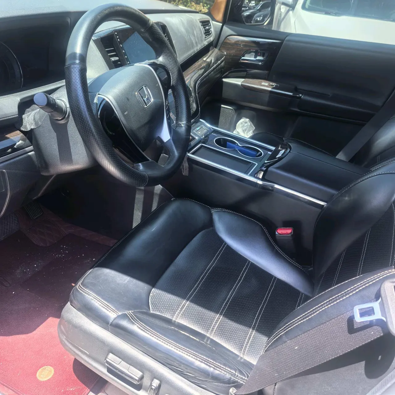Honda 2021 Odyssey Hybrid 2.0 Stepless Sharp and Comfortable Automatic Gear - View 1