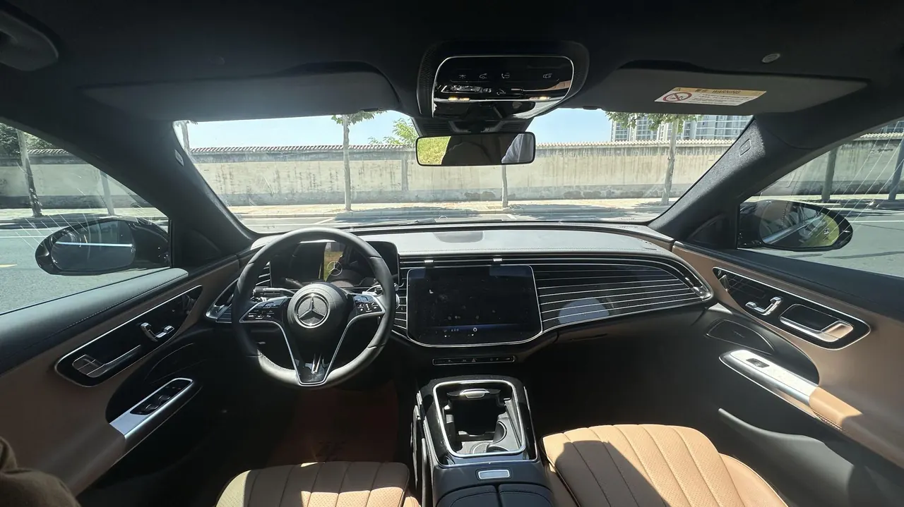 Mercedes Benz E Class 2025 E 260 L 48V 2.0T Automatic 9