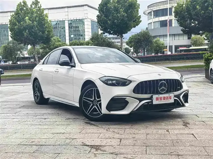 Mercedes Benz Class C 2025 to C 260 L Night Sports Edition 3