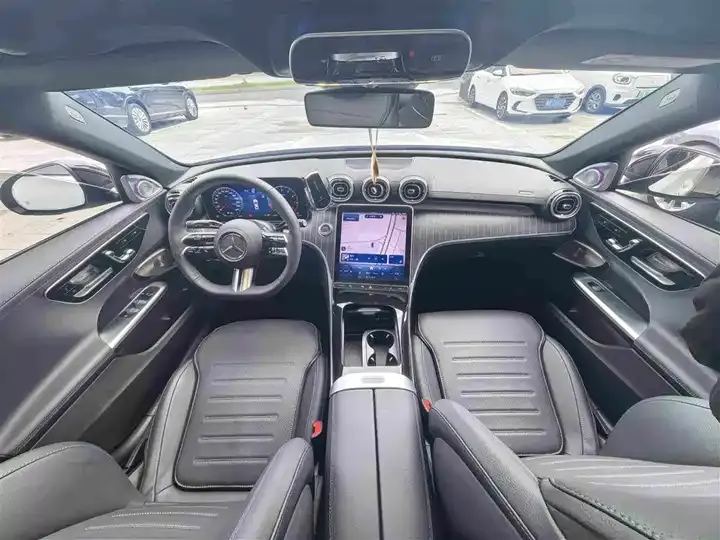 Mercedes Benz Class C 2025 to C 260 L Night Sports Edition 5