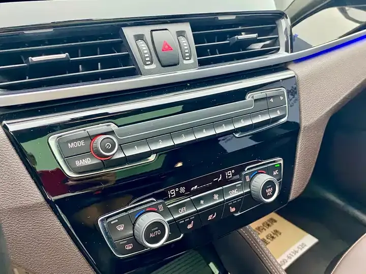 BMW X1 2021 sDrive20Li exclusive type 12