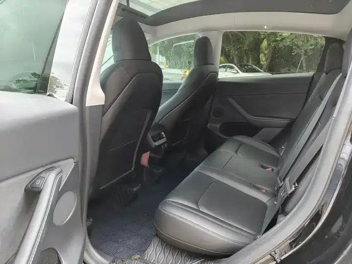 Model Y 2022 Performance High Performance All Wheel Drive 7