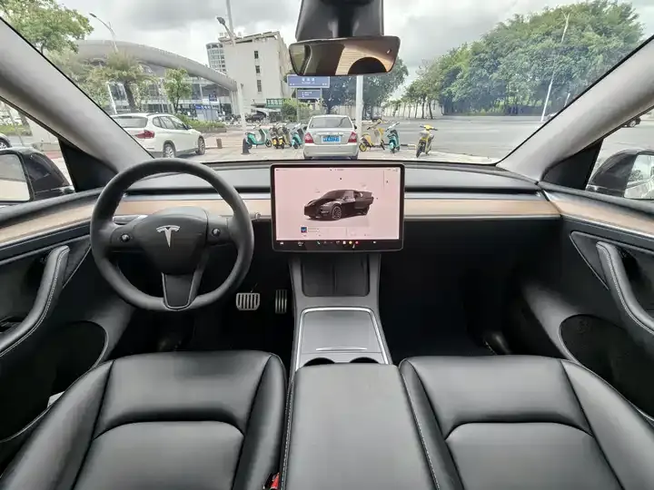Model Y 2022 Performance High Performance All Wheel Drive 8
