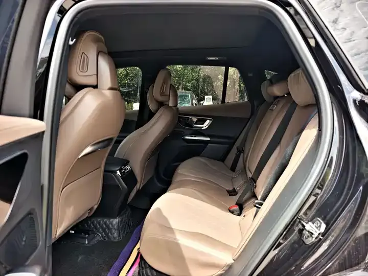 Mercedes Benz EQE SUV 2024 500 4MATIC Pioneer Edition 11