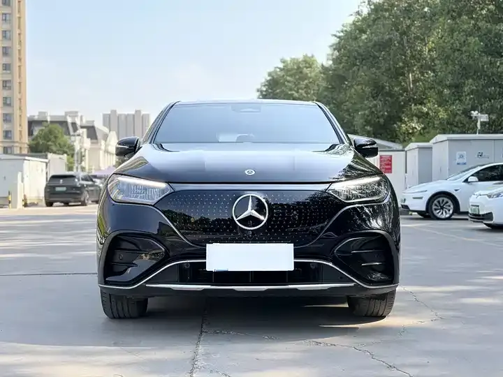 Mercedes Benz EQE SUV 2024 500 4MATIC Pioneer Edition 2