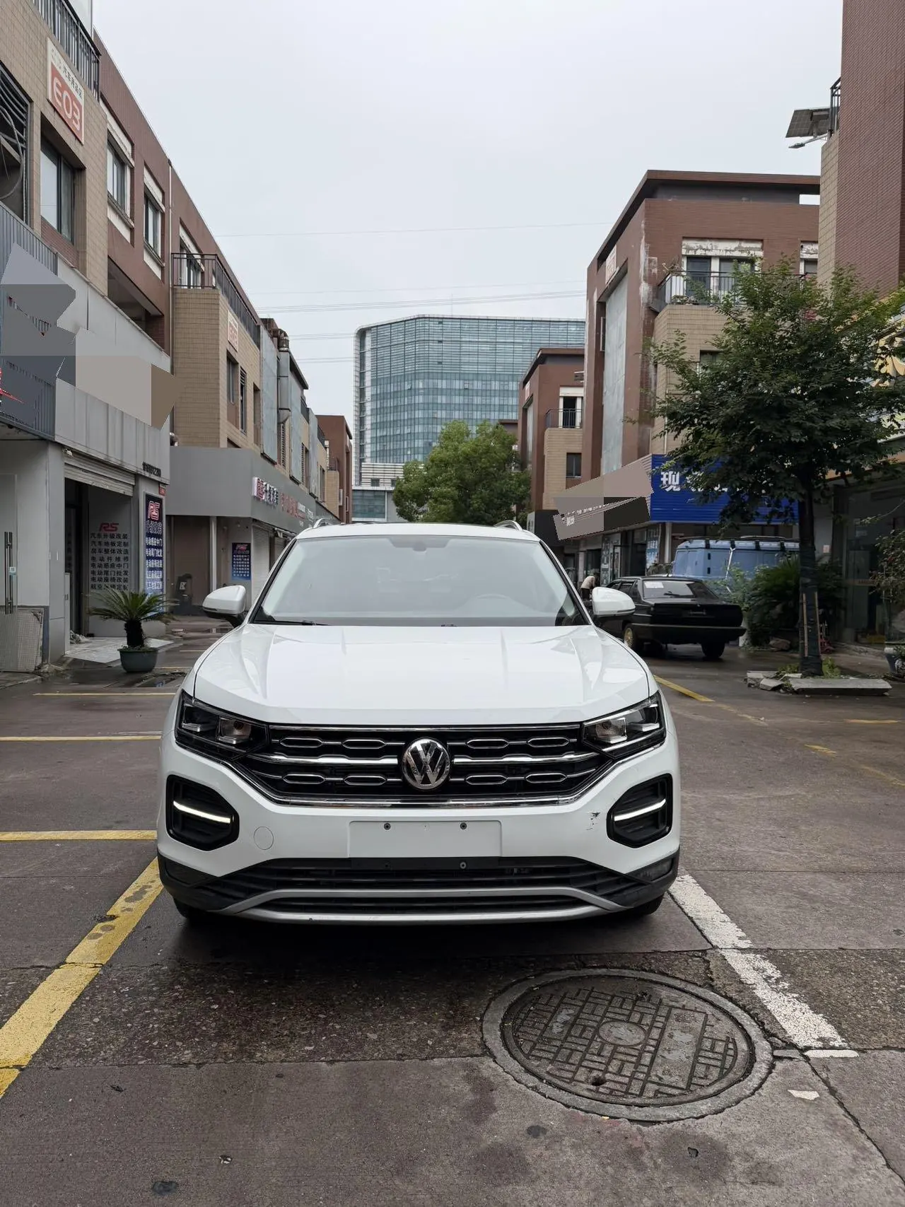 Volkswagen 2020 Tanyue 2.0TSI 330TSI Two-Drive Deluxe Zhilian Edition Pro Automatic Gear 2