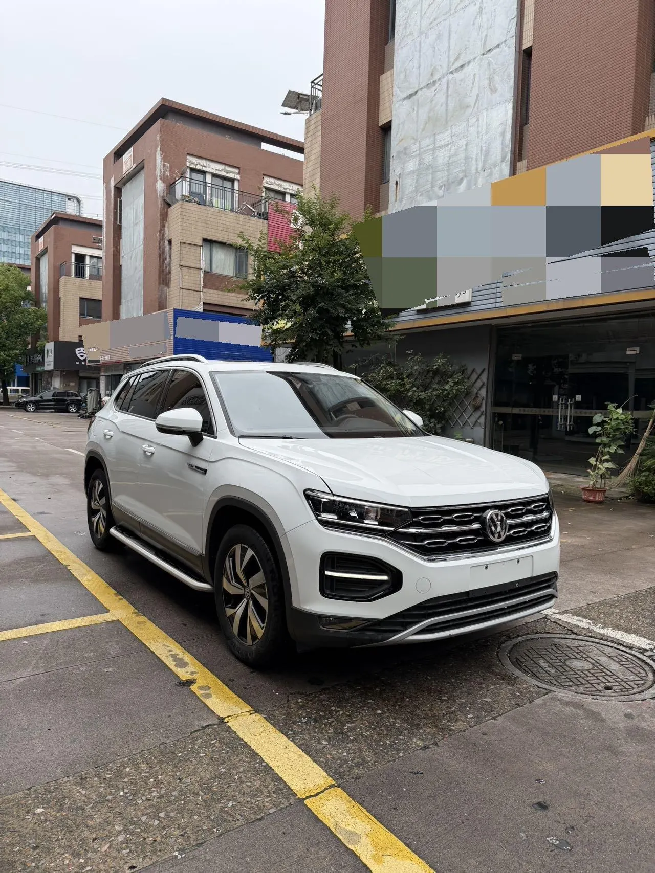 Volkswagen 2020 Tanyue 2.0TSI 330TSI Two-Drive Deluxe Zhilian Edition Pro Automatic Gear 3