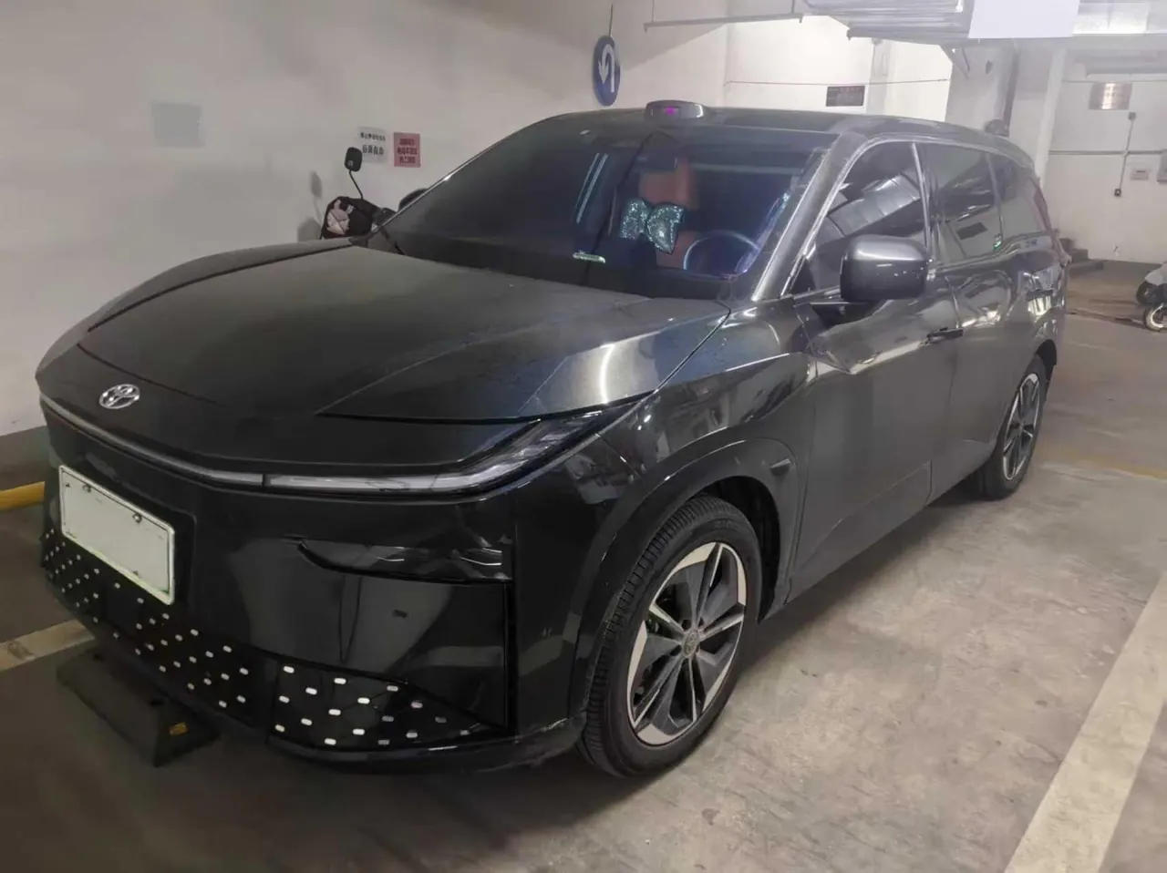 Toyota 2025 Platinum Intelligence 3X 520 Pro Advanced Intelligence Driving Edition Automatic Gear - View 1