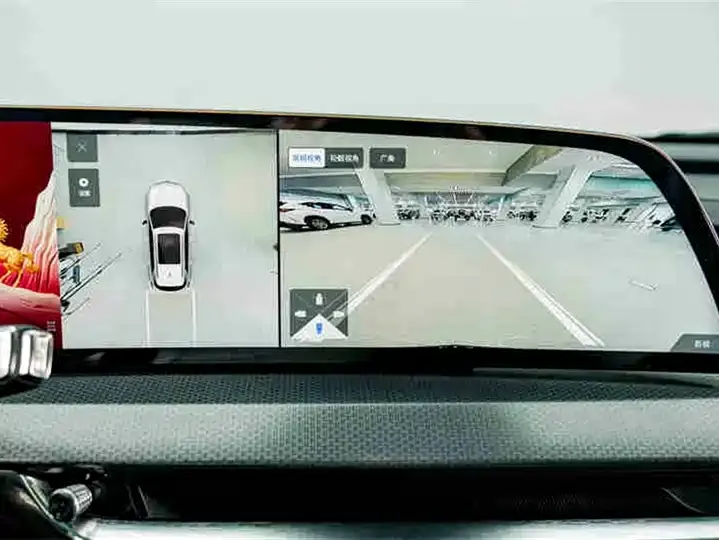 Cadillac XT5 2025 2.0T Luxury Model 11