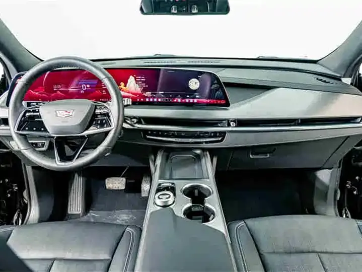 Cadillac XT5 2025 2.0T Luxury Model 12