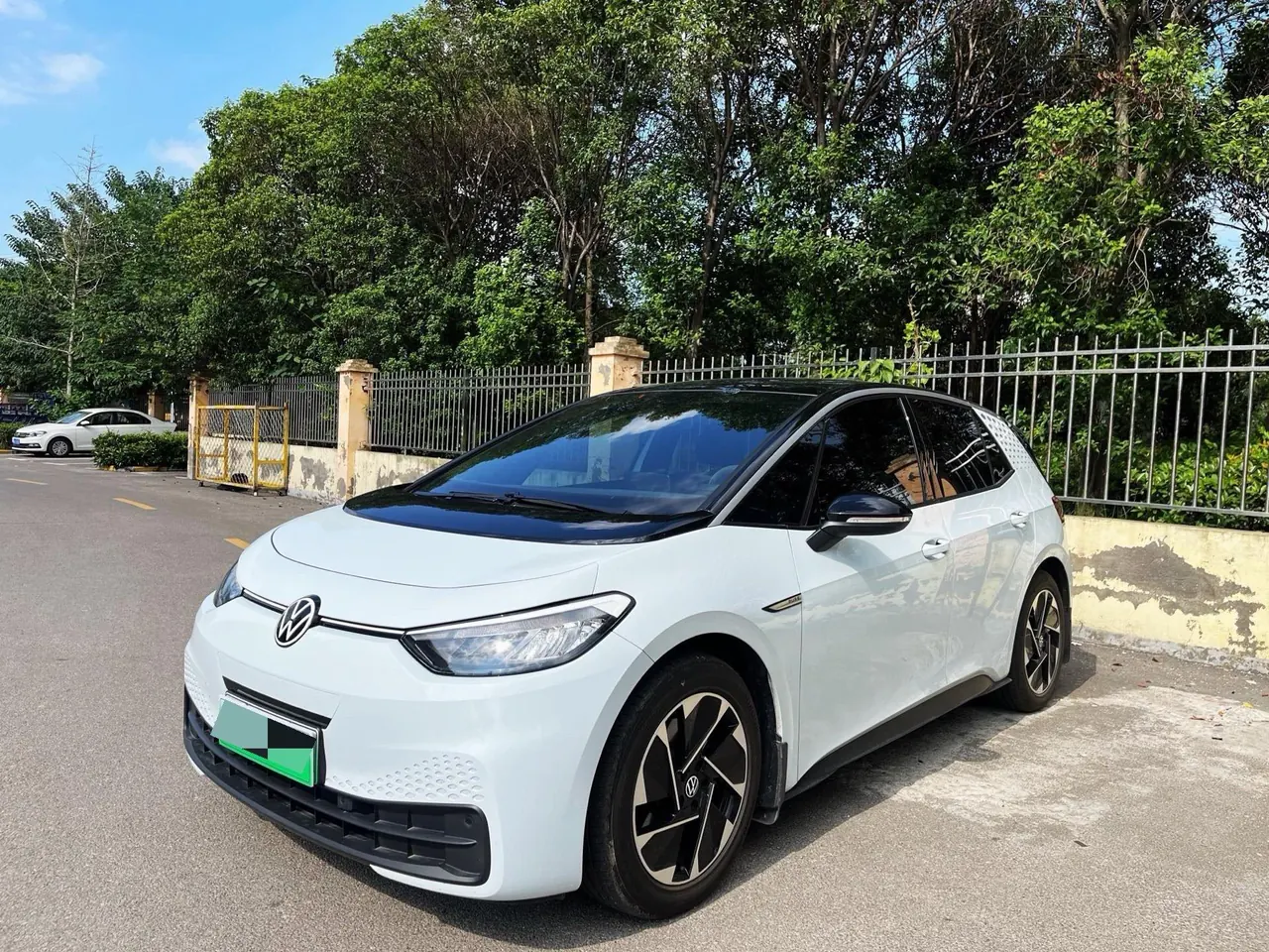 Volkswagen 2024 ID. 3 Pure Intelligence Enjoyment Version, Automatic Transmission - View 1