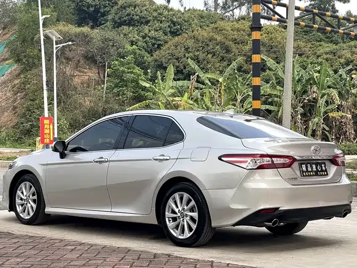 Camry 2021 2.0G Deluxe Edition 7