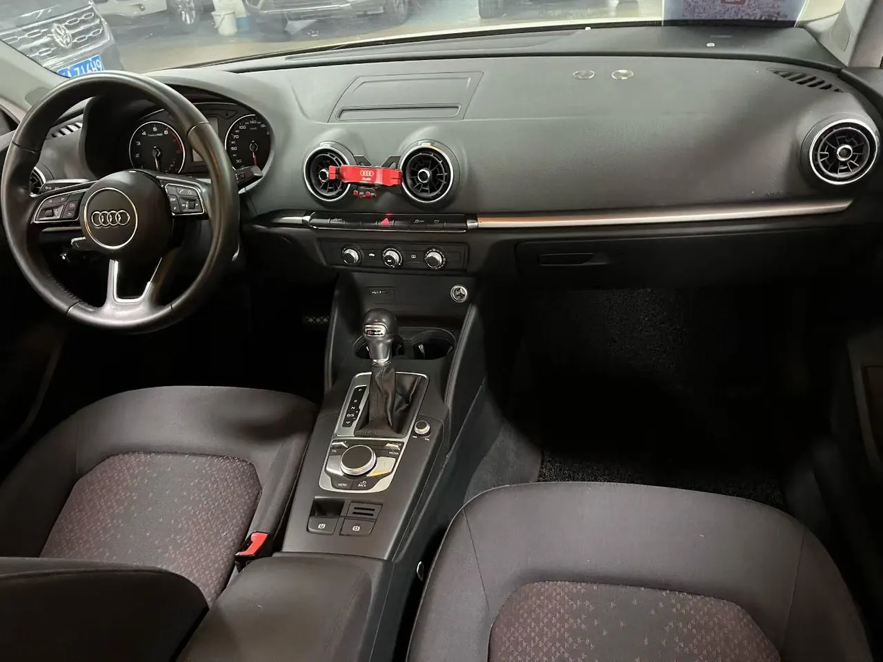 Audi 2020 A3 Limousine 1.4TFSI 35TFSI aggressive automatic gear 4