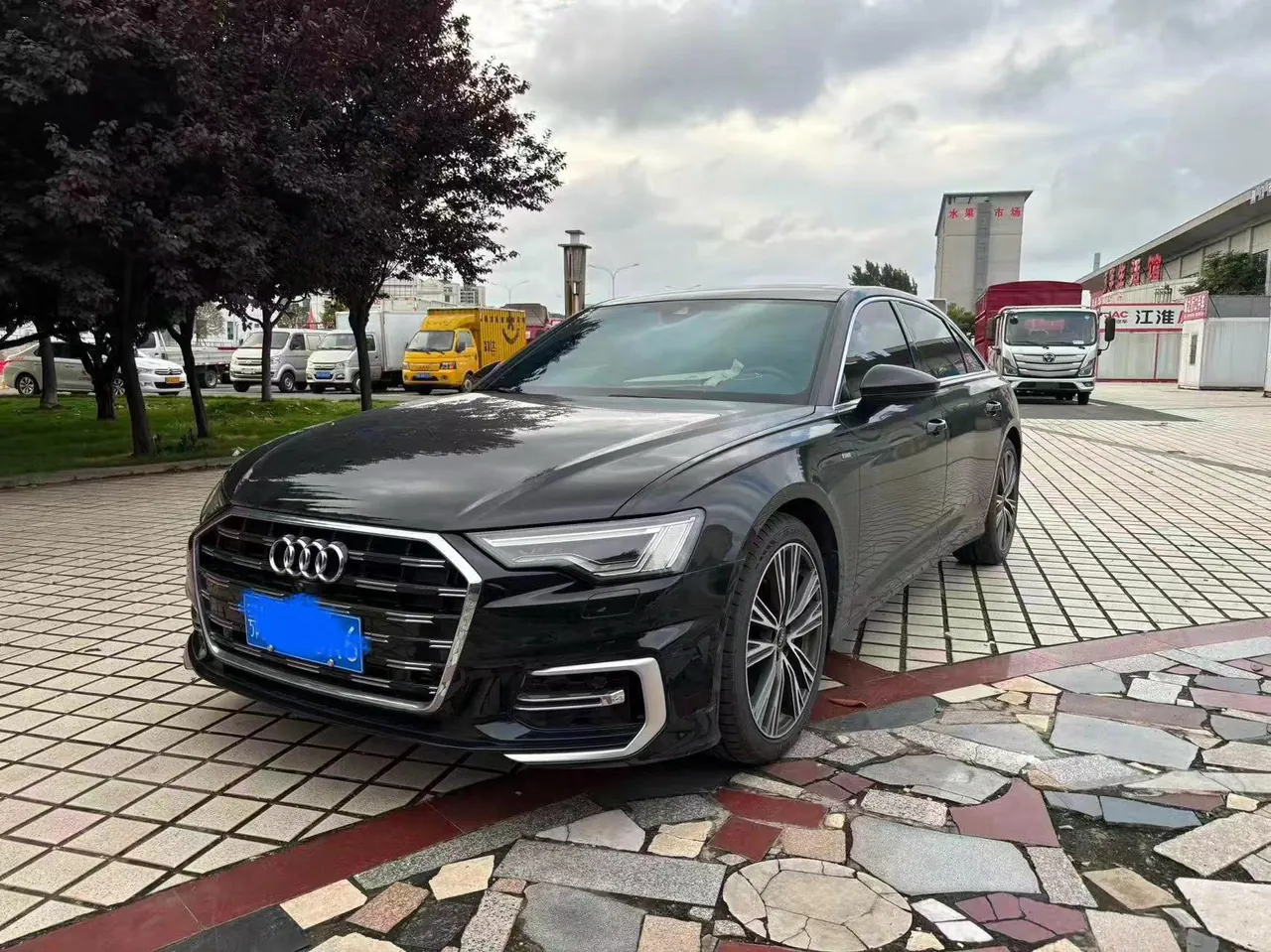 Audi 2023 A6L 2.0TFSI 45TFSI Selected Dynamic Automatic - View 1