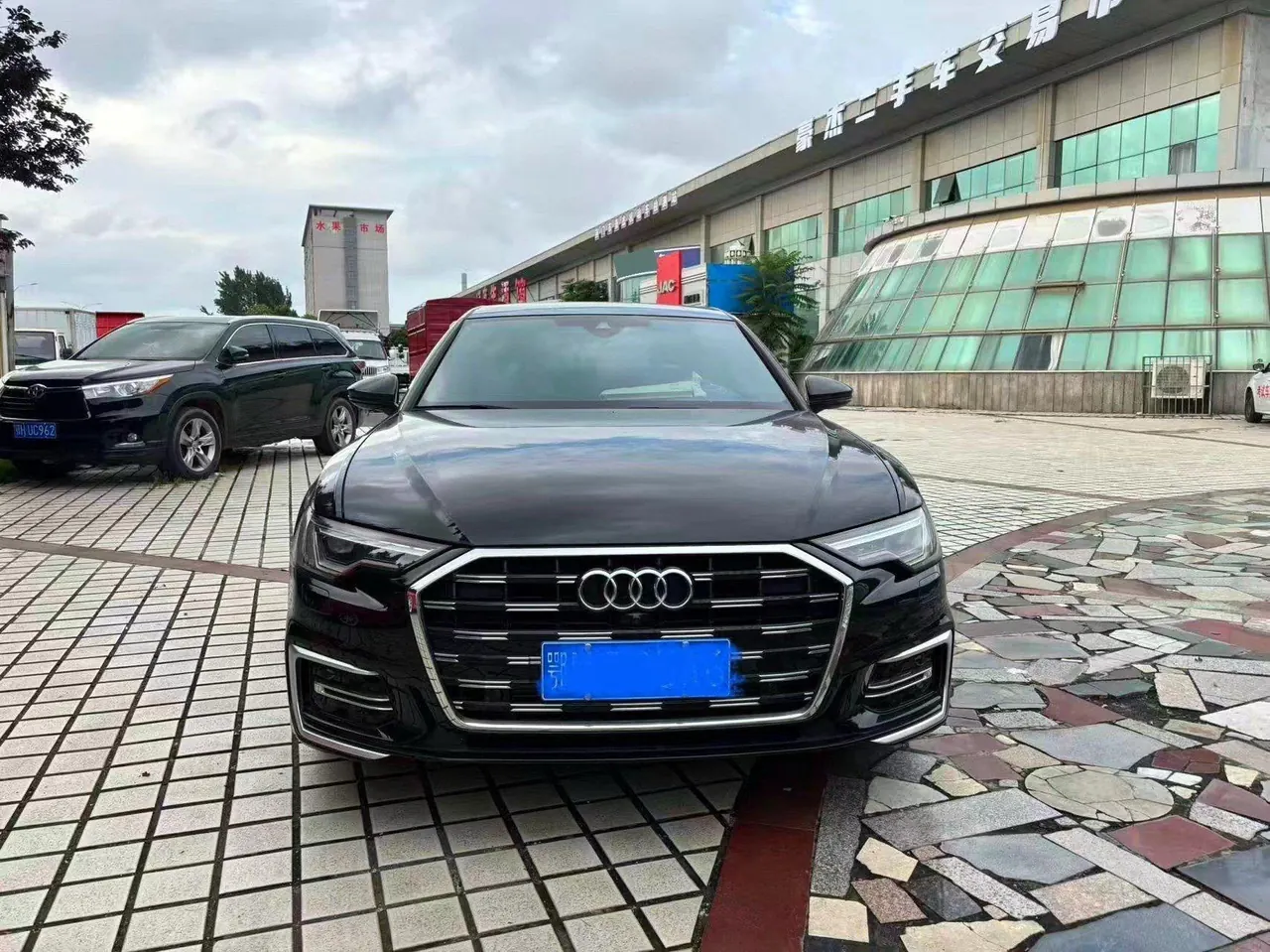 Audi 2023 A6L 2.0TFSI 45TFSI Selected Dynamic Automatic 2