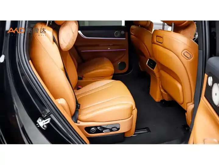 AITO M9 2024 extended range Ultra version 42kWh 6-seat version 8