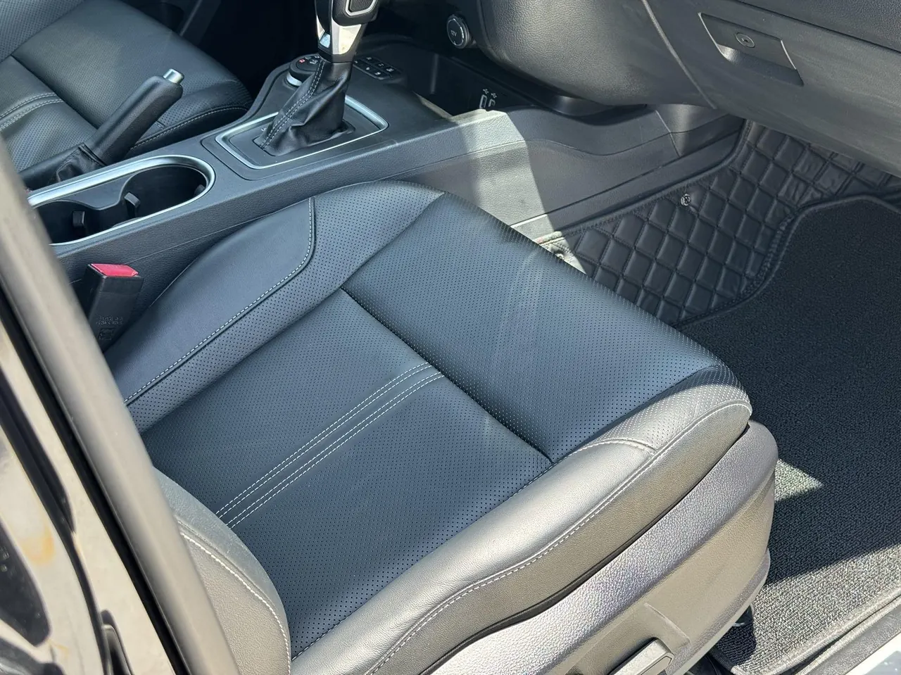 Ford 2020 Road Shaker 2.3T Sports Edition 4-wheel Drive Deluxe Edition 7-seat Automatic Gear 11