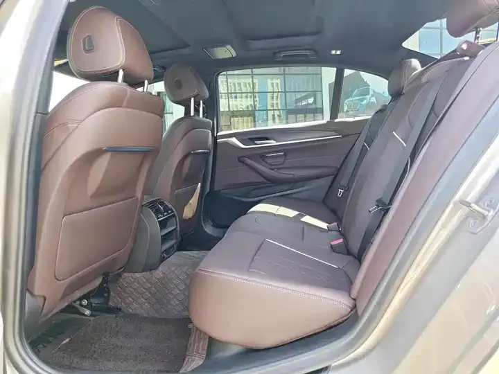 BMW 5 New Energy 2021 Modified 535Le M Sports Suit 12