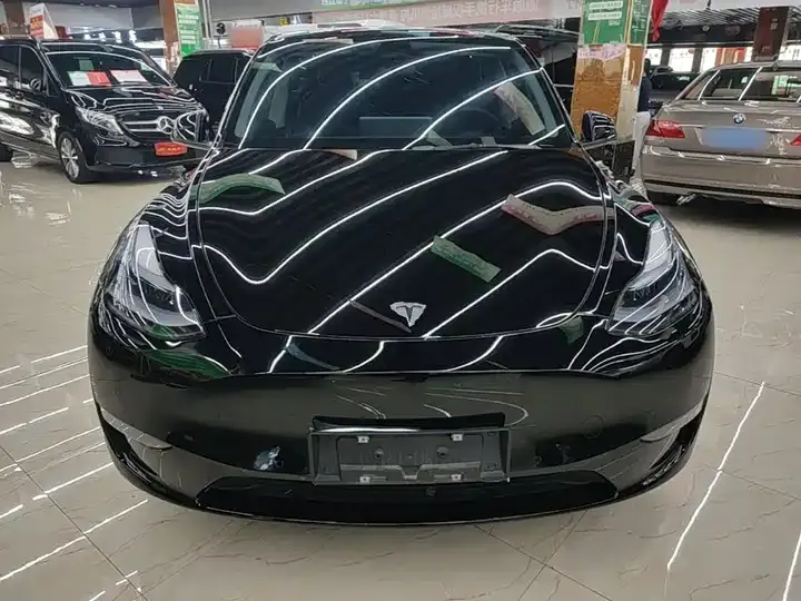 Model Y 2022 Performance High Performance All Wheel Drive 3