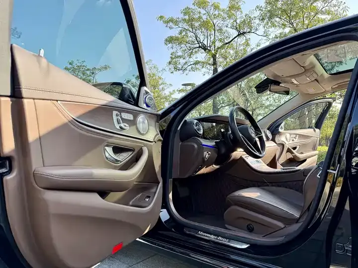 Mercedes Benz E-Class 2023 E 300 L Luxury Model 7