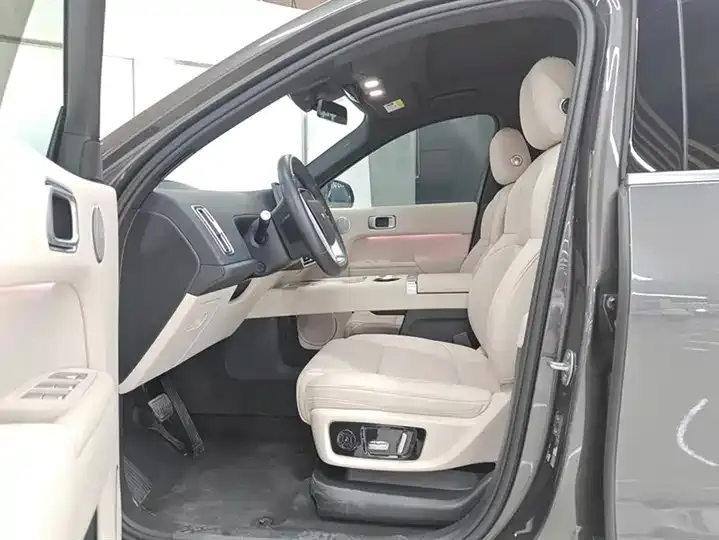 Li L8 2023 Pro 9