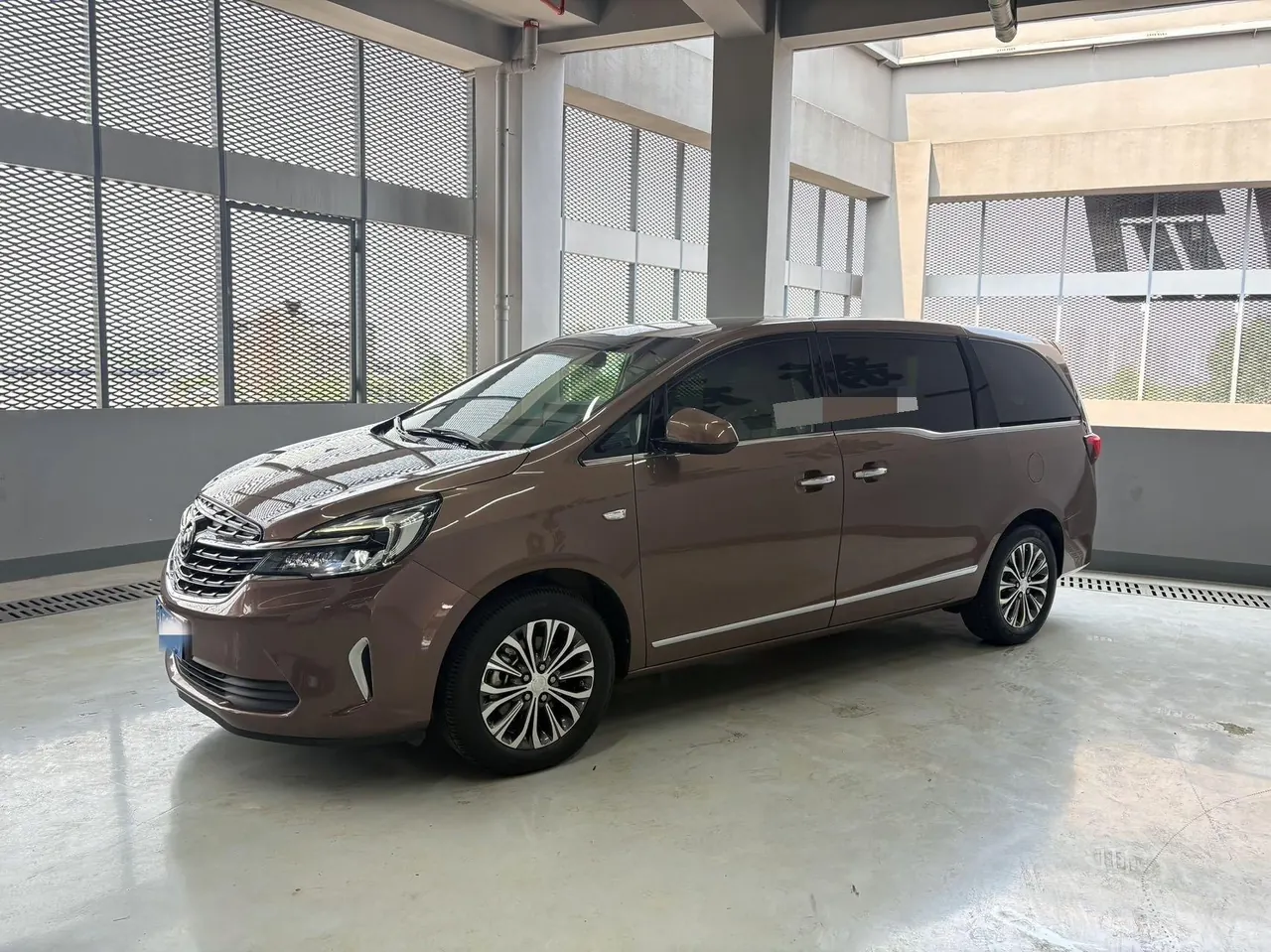 Buick 2021 GL8 Land Business Class 2.0T 652T Luxury Automatic Gear - View 1