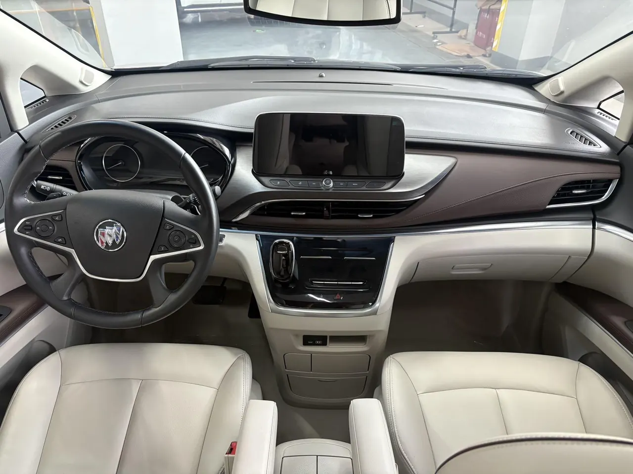Buick 2021 GL8 Land Business Class 2.0T 652T Luxury Automatic Gear 5