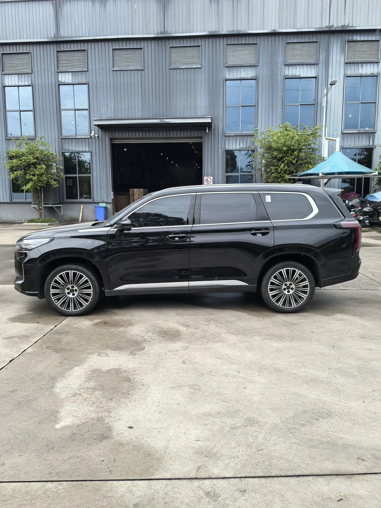 Xingtu 2026 Lanyue 2.0T 400T Four-wheel Drive Flying Fish Edition 6-seat Automatic Gear 3