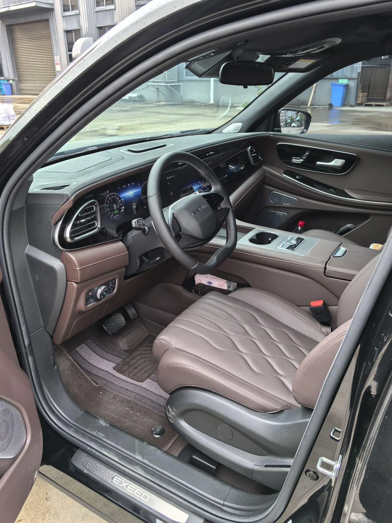 Xingtu 2026 Lanyue 2.0T 400T Four-wheel Drive Flying Fish Edition 6-seat Automatic Gear 5