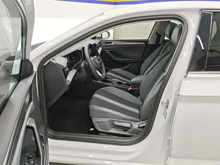 Sagittarius 2024 200TSI DSG Flying Edition 9