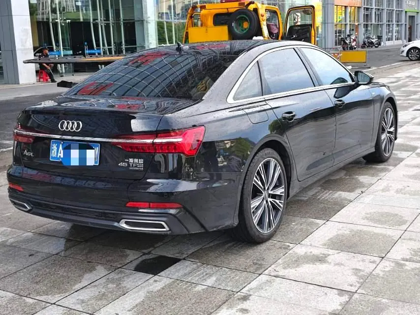 Audi 2021 A6L 2.0TFSI 45TFSI Quattro Selected Dynamic Automatic - View 1