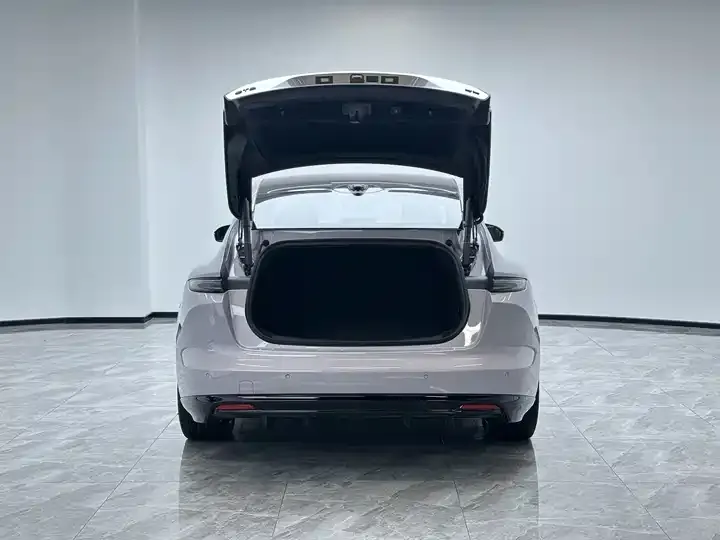 NIO ET5 2025 section 75kWh 9