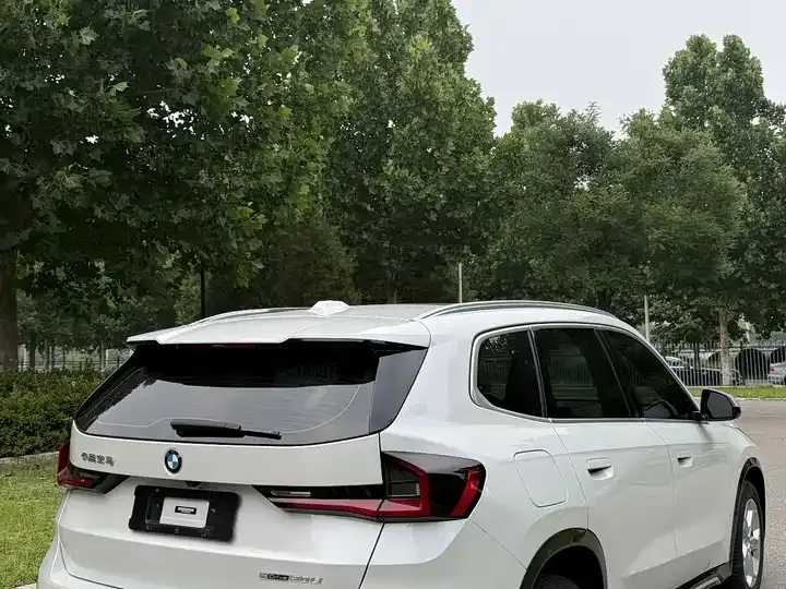 BMW X1 2023 sDrive20Li X Design Set 7