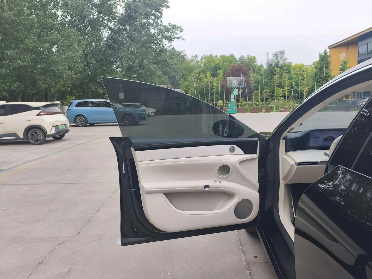 Luxeed 2025 model S9 Max automatic transmission 3