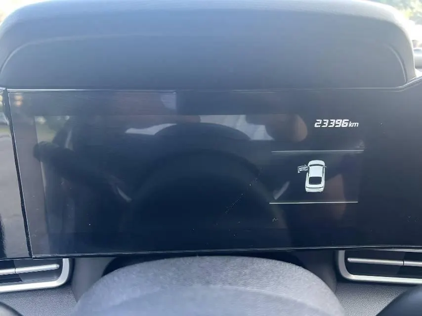 Hyundai 2021 Elantra -3-compartment 1.5 stepless LUX premium automatic gear 20