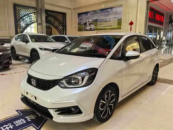 Open image lightbox: LIFE 2021 1.5L CVT SPORT Cardiac Edition