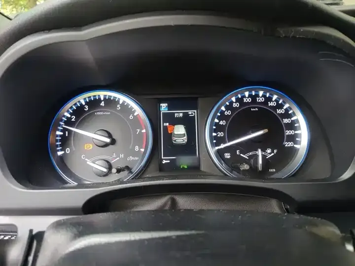 Highlander 2018 2.0T 4-wheel drive distinguished edition 7-seat country VI 4