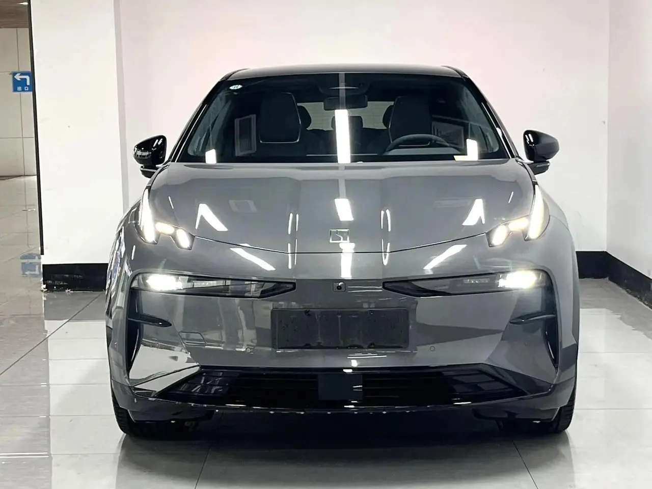 Zeekr 2025 Zeekr X five-seat four-wheel drive sports version automatic gear 2