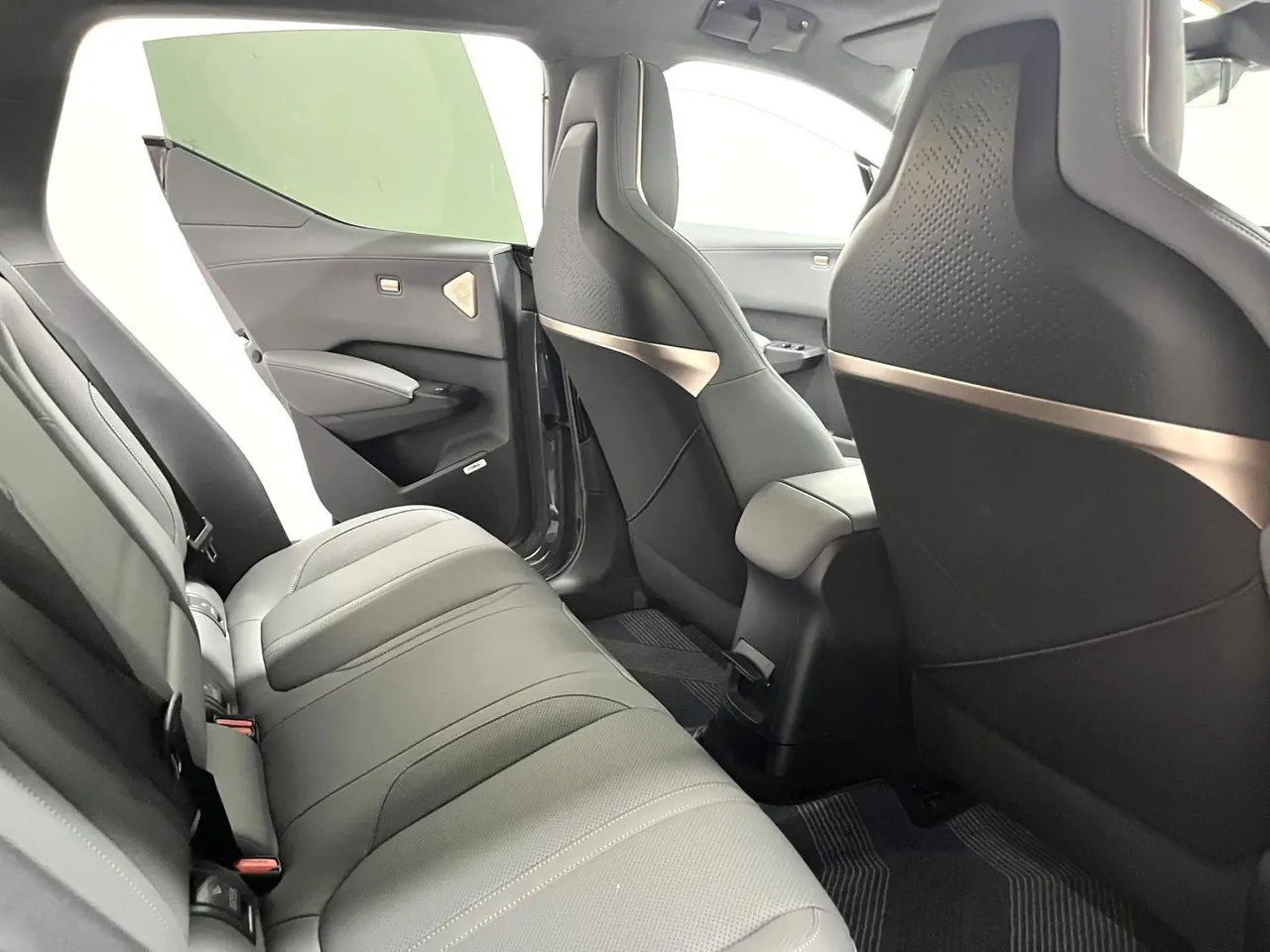 Zeekr 2025 Zeekr X five-seat four-wheel drive sports version automatic gear 7