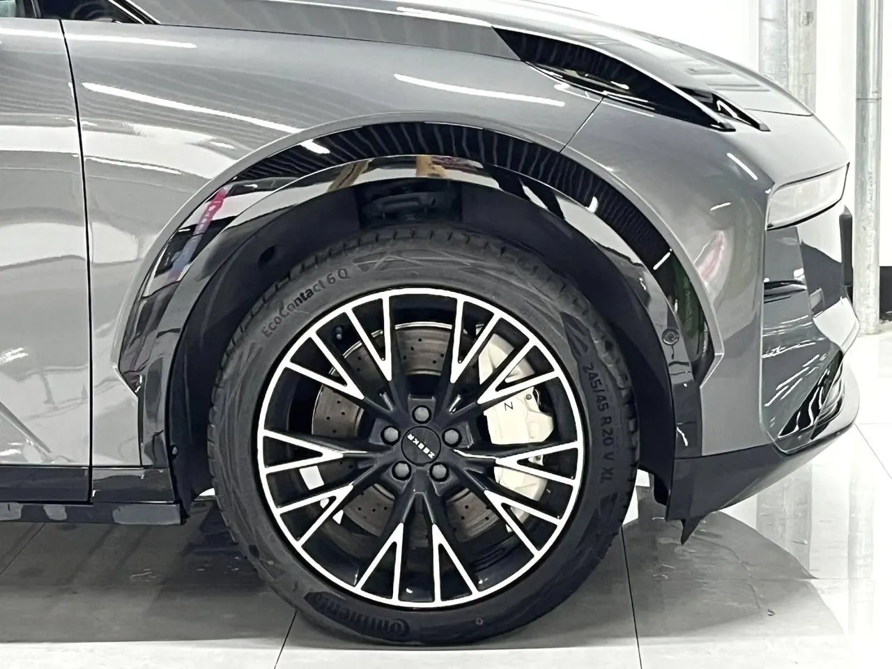 Zeekr 2025 Zeekr X five-seat four-wheel drive sports version automatic gear 8