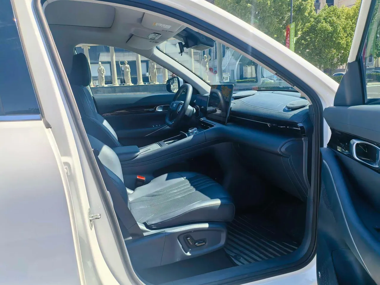 Geely Galaxy 2024 E 5 530km Discovery Edition Automatic Gear 4