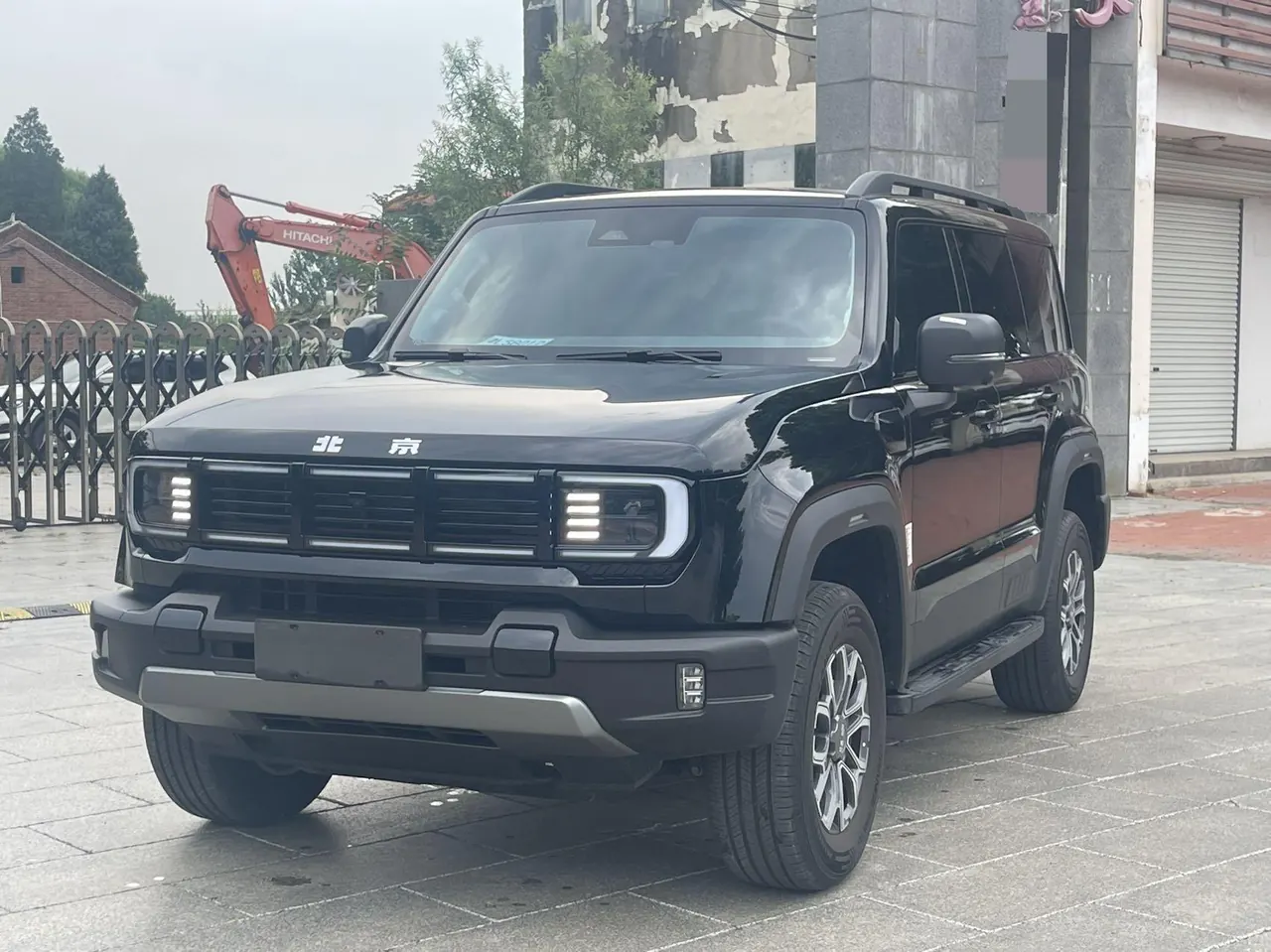 Beijing 2026 BJ40 2.0T Standard Edition Automatic - View 1